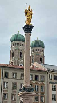 muenchen-marienplatz-mariensaeule-huisjesduitsland.nl
