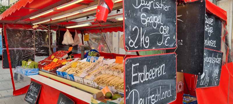 muenchen-viktualienmatkt-aardbeien-huisjesduitsland.nl